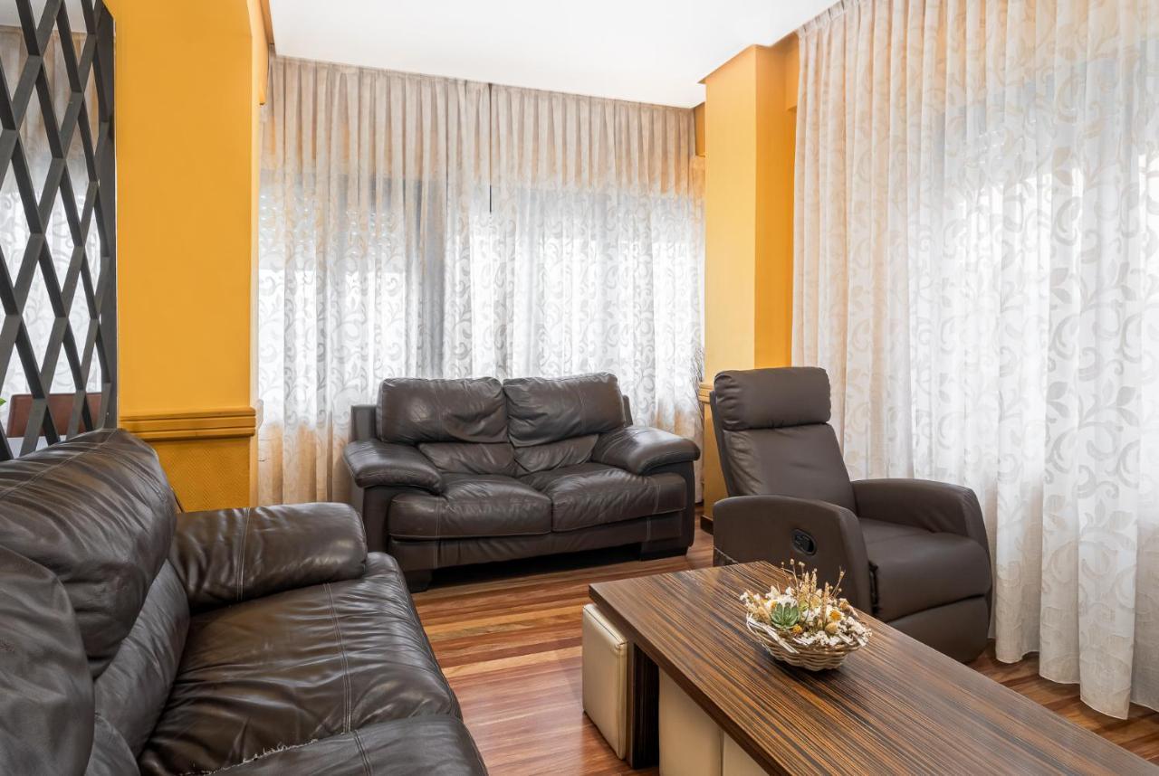 Hotel Regio Torrelavega Buitenkant foto